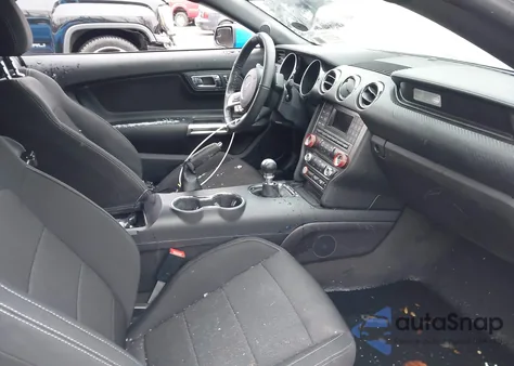 2017 Ford Mustang V6 z USA, uszkodzony, nr VIN 1FA6P8AM2H5209251